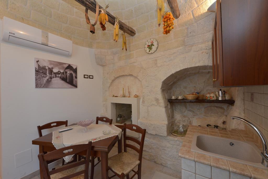 Trullo con 2 Camere da Letto (2 Adulti + 2 Bambini)